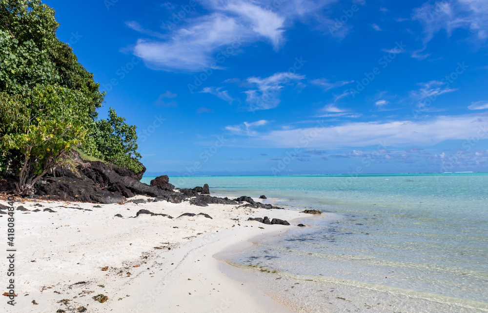 Plage paradisiaque à Maupiti, Polynésie française