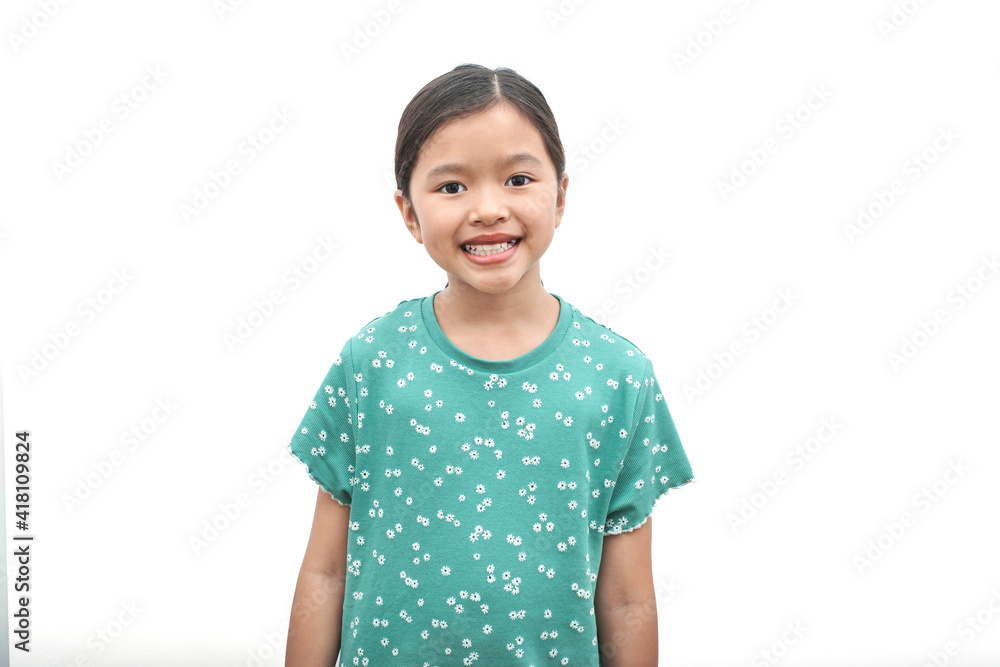 Portrait of a cute girl Isolated over white background
Portrait of a cute girl Isolated over white background