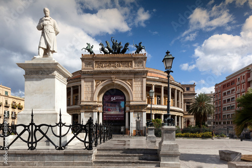 Palermo. Teatro Politeama Garibaldi con Statua di Ruggero Settimo.
 photo