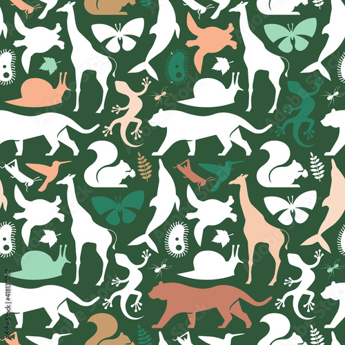 Green wild animal icon seamless pattern