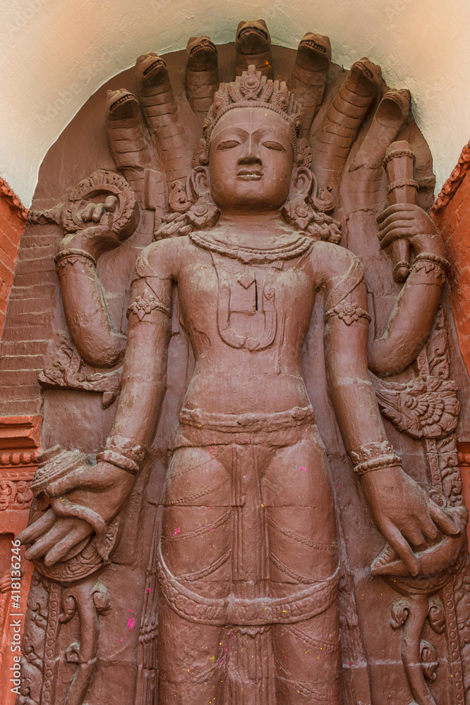 Hinduist statue, Pashupatinath Temple complex, Unesco World Heritage Site, Kathmandu, Nepal