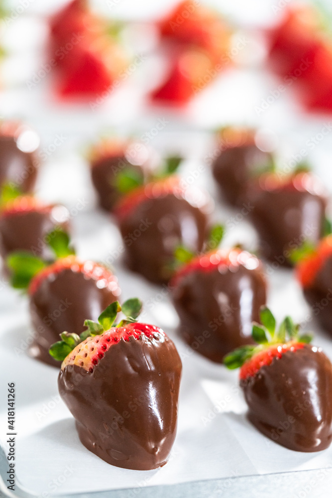 Chocolate dipped strawberries Chocolate dipped strawberries