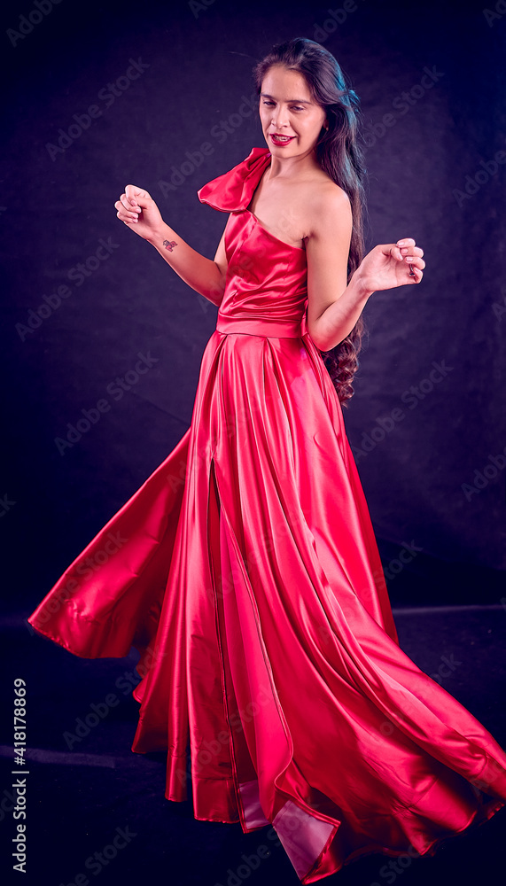 Naklejka premium MELANY NAVARRO VESTIDOS 02 