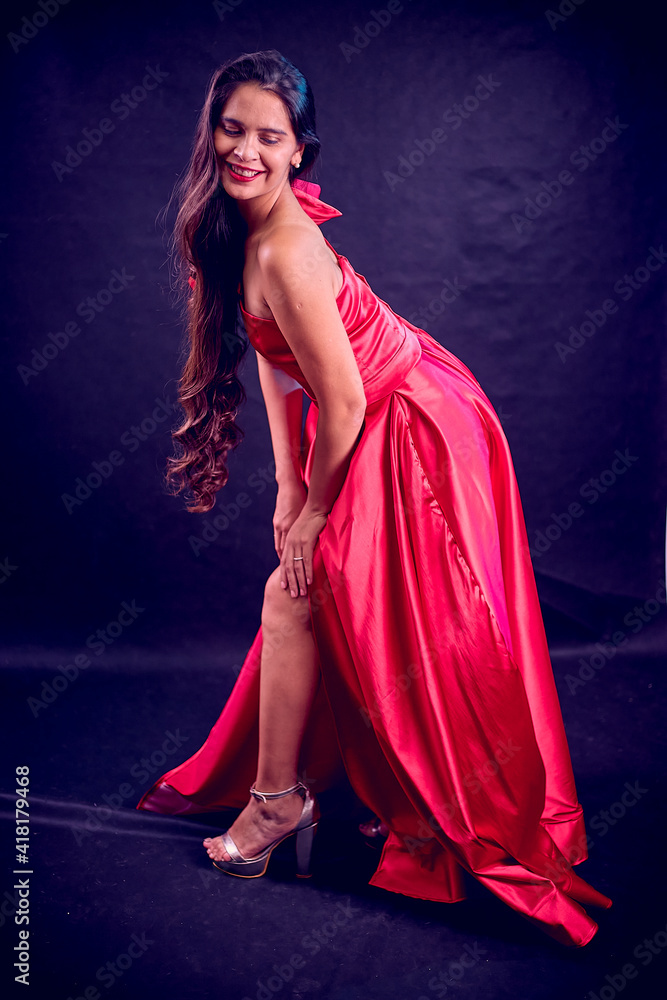 Fototapeta premium MELANY NAVARRO VESTIDOS 02 