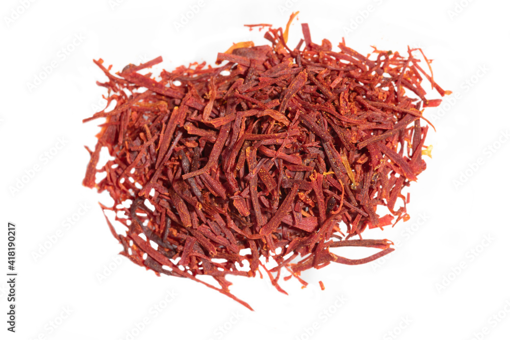 Fototapeta premium Safron spice macro isolated on white background