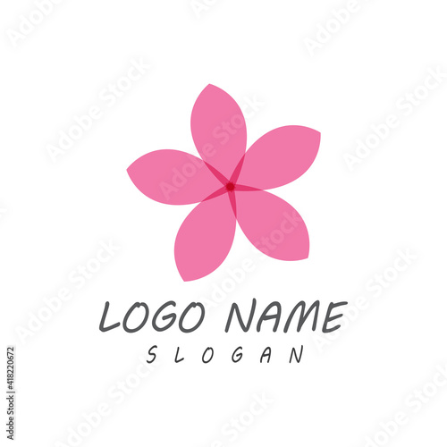 Beauty plumeria icon flowers design illustration Template