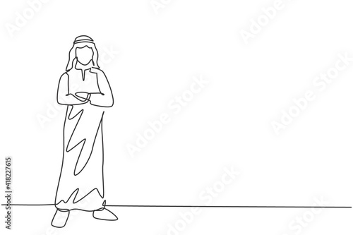 Single continuous line drawing of young Arabian businessman pose standing with hands on chest. Successful entrepreneur. Minimalism concept dynamic one line draw graphic design vector illustration
