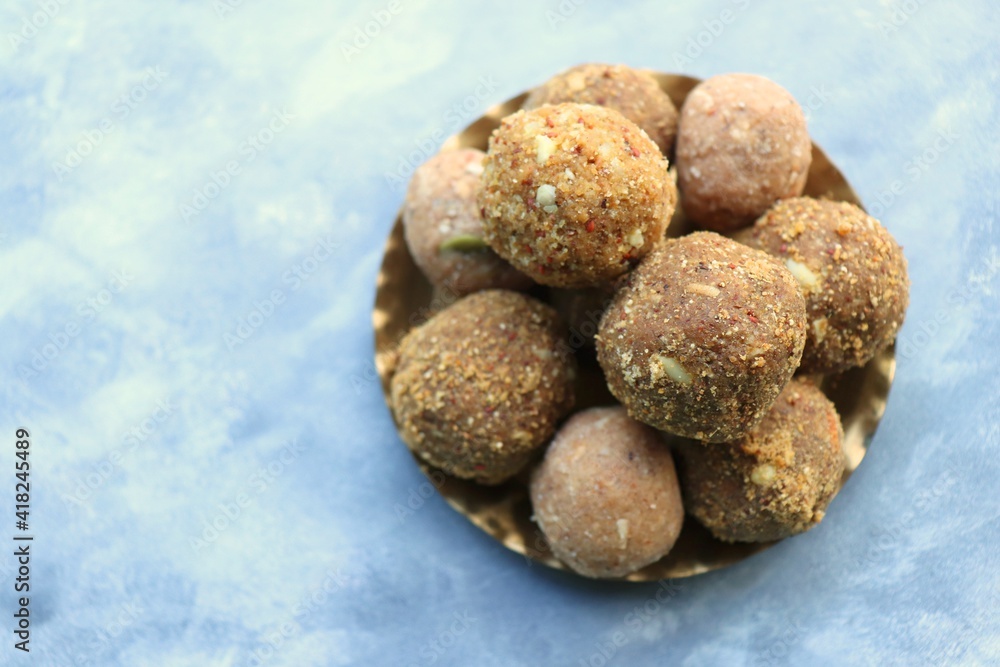 Gond And Methi Ke Laddoo Sweet Dink Laddu Is Also Known As Dinkache