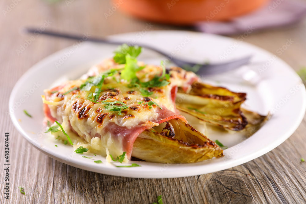 baked chicory with ham and cheese