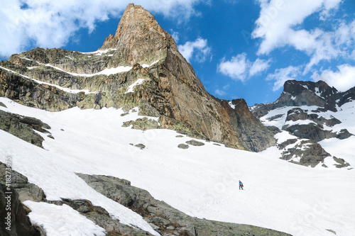 Aiguille de Dibona dans le massif des Ecrins photo