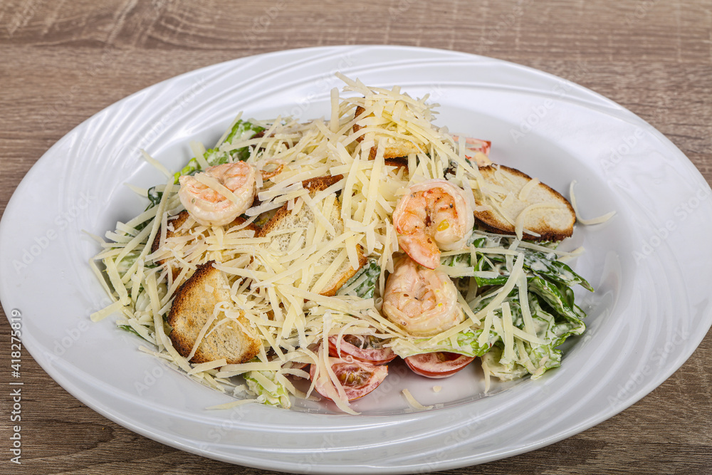 Caesar salad with prawn and cheese