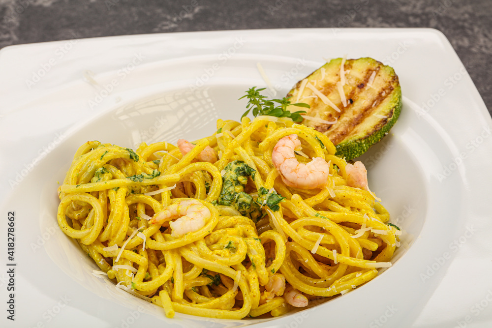 Pasta with prawn and zucchini Pasta with prawn and zucchini