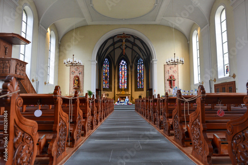 Innenansicht der katholische Kirche St. Martin in Arbon, Kanton Thurgau / Schweiz