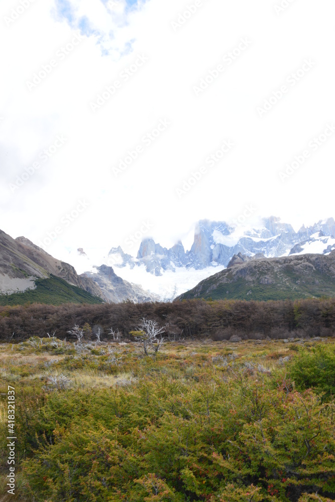 Mount Fitz Roy is a mountain located in Patagonia, on the border between Argentina and Chile. On the Argentine side it integrates the Los Glaciares national park, in the province of Santa Cruz. Mount Fitz Roy is a mountain located in Patagonia, on the border between Argentina and Chile. On the Argentine side it integrates the Los Glaciares national park, in the province of Santa Cruz.