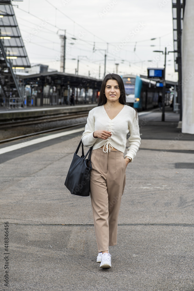 Fototapeta premium départ en vacances par le train