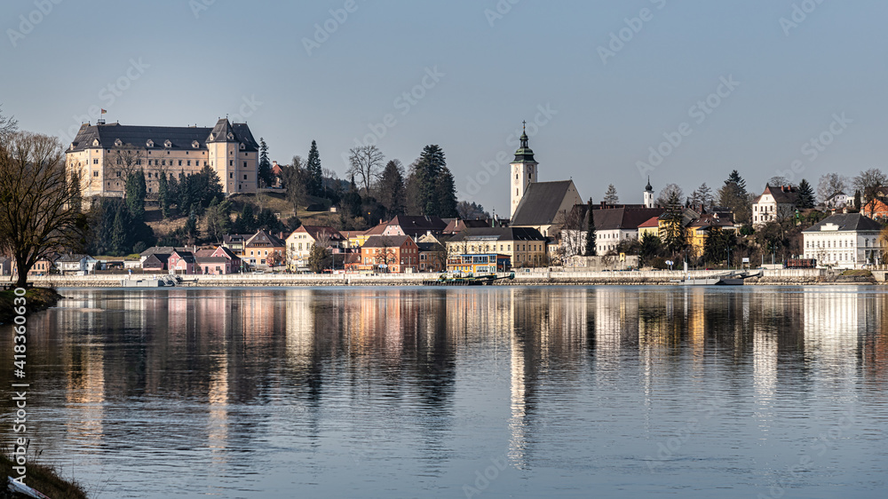 Fototapeta premium Panoramic View of the City Grein at the River Danube, Austria