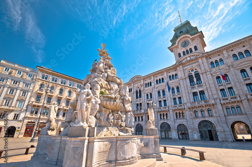 Fototapeta Naklejka Na Ścianę i Meble -  Trieste city hall on Piazza Unita d Italia square