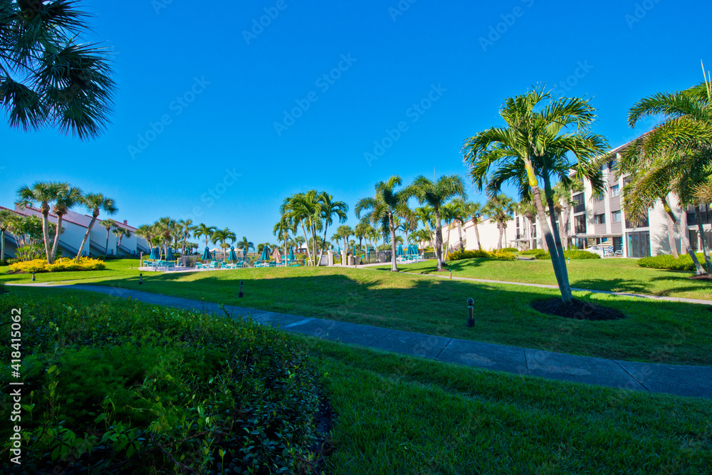 Fototapeta premium USA, Florida, Sarasota, Crescent Beach, Siesta Key, Grounds