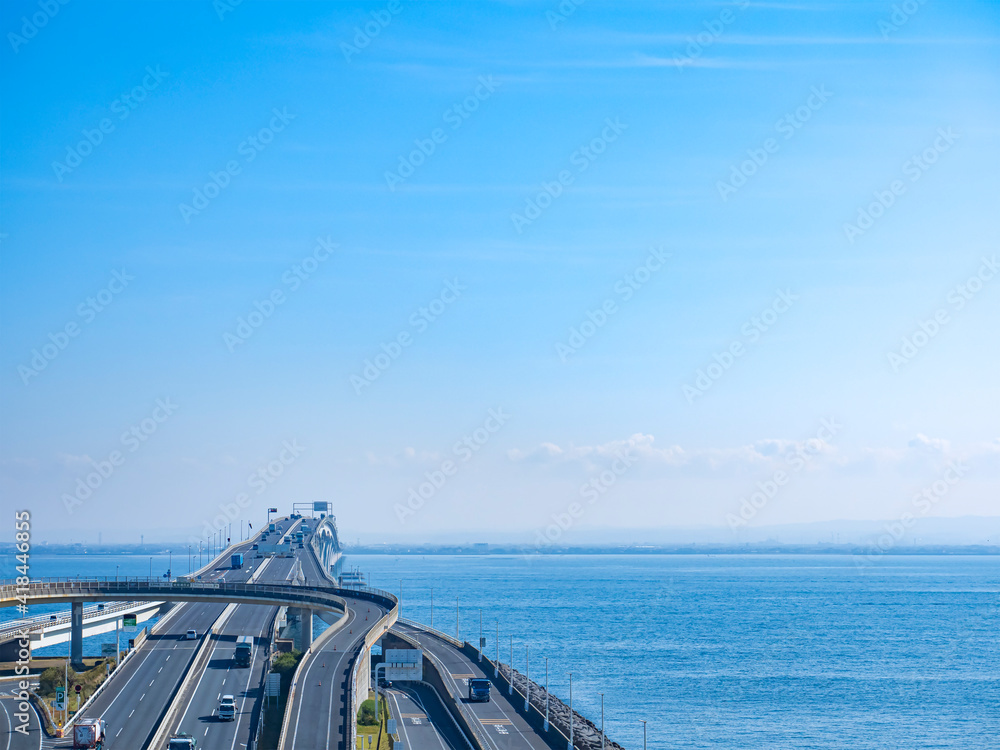 海ほたるS.A.から見た東京湾アクアライン