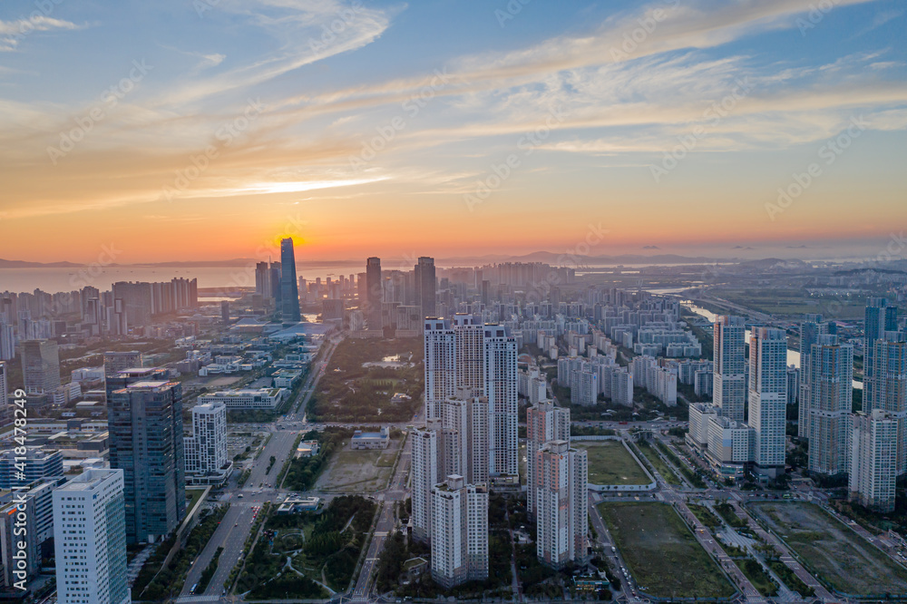 Obraz premium city skyline at sunset