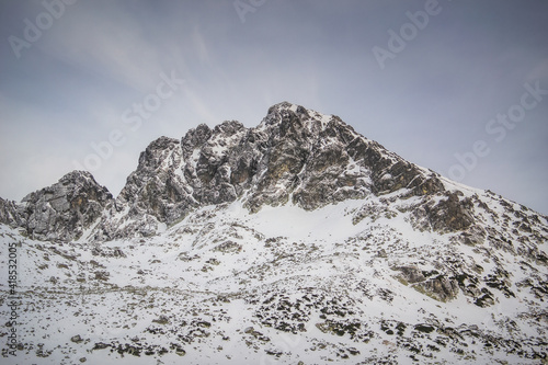 Obraz na płótnie Dolina Pięciu Stawów - Tatry w salonie