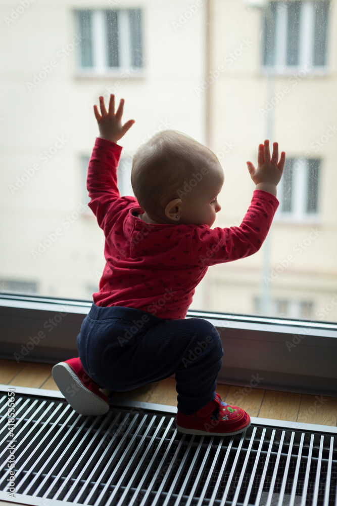 © ondrooo - sad lonely child