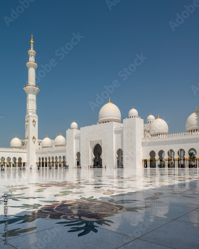 ..Scheich-Zayid-Moschee in Abu Dhabi..
