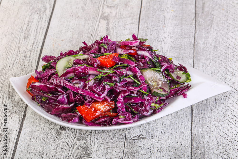 Pickled red cabbage with herbs