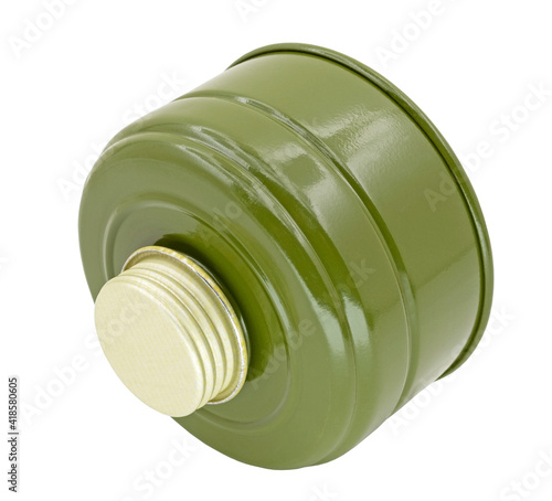 Air filter for individual protection from a gas mask in a metal