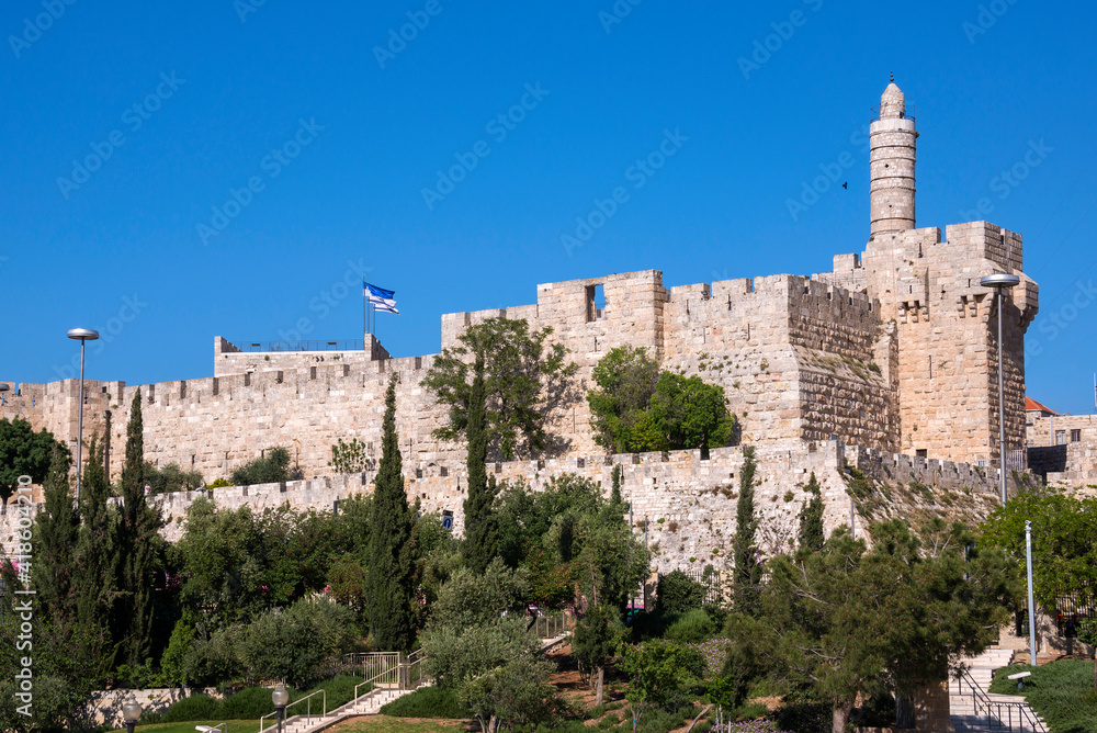Muros y torre de David en la ciudad de Jerusalén capital de Israel