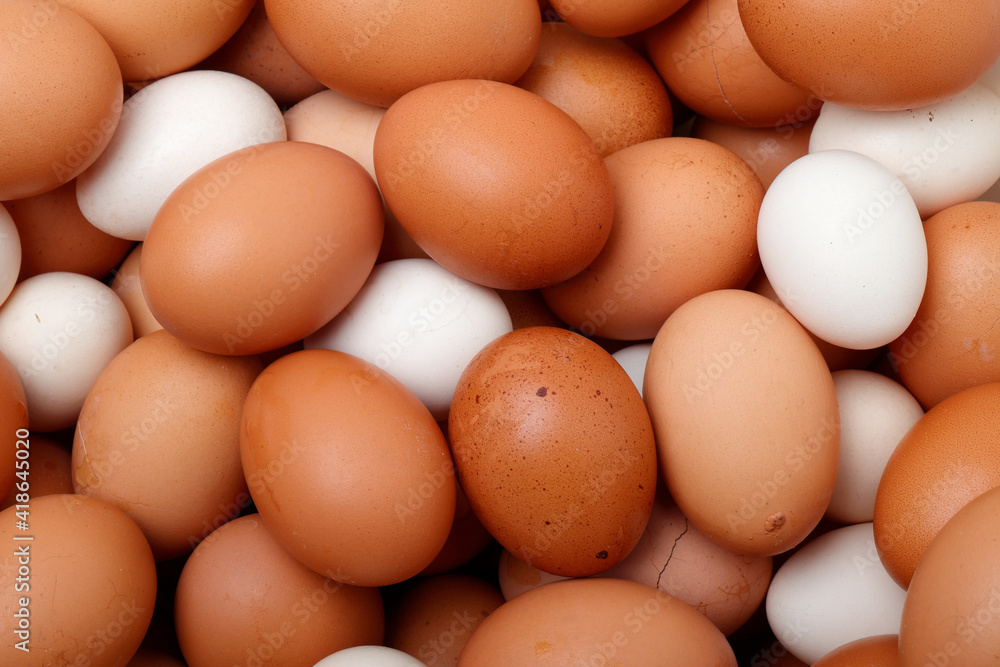 Broken eggs and lots of eggs. texture Broken eggs and lots of eggs. texture