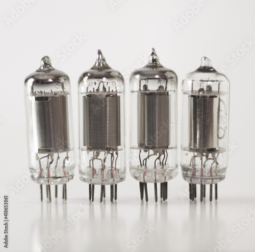 Radio lamp, electronic vacuum tube.