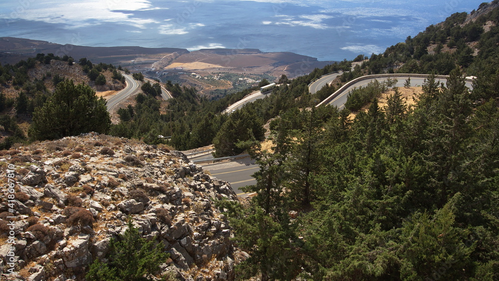 Obraz premium Winding road on Crete in Greece, Europe 