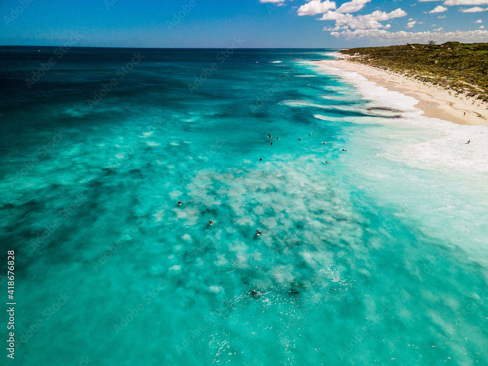Obraz premium Surfing Yanchep Lagoon