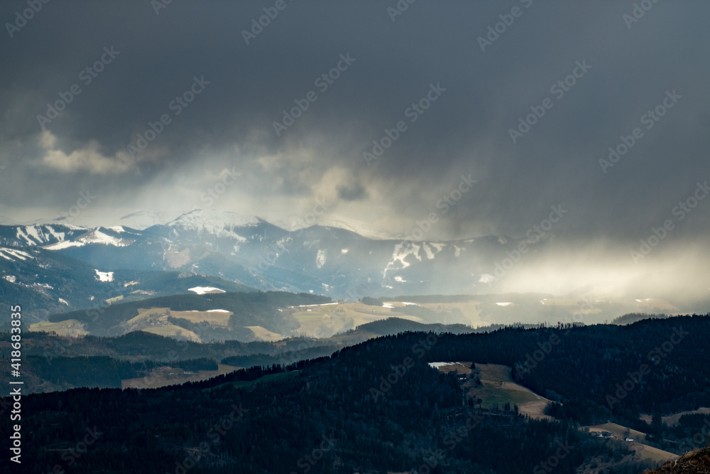 NAHENDE SCHNEEFRONT . APPROACHING SNOW FRONT NAHENDE SCHNEEFRONT . APPROACHING SNOW FRONT