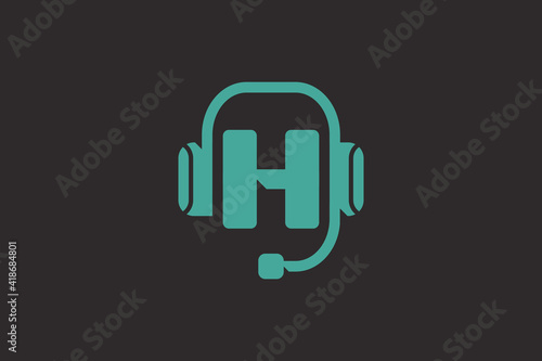 minimal elegant letter h music logo, listening, recording studio, initial musical identity