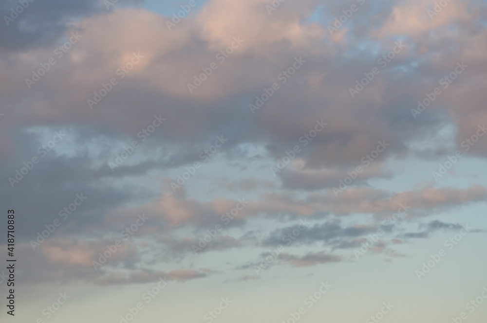 View of the sky with clouds on a late winter afternoon