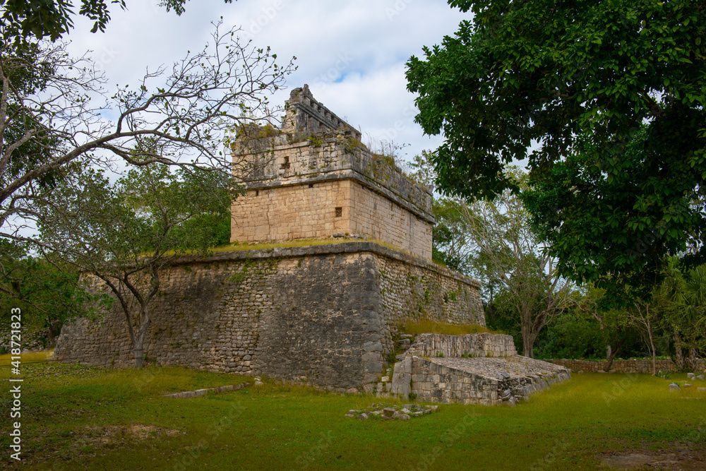 Casa Colorada (Red House) Chichen Itza archaeological site in Yucatan, Mexico. Chichen Itza is a UNESCO World Heritage Site.