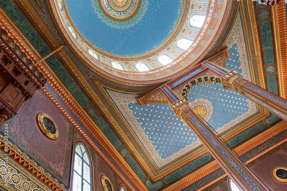 Obraz premium Yildiz Hamidiye Mosque and its exterior view