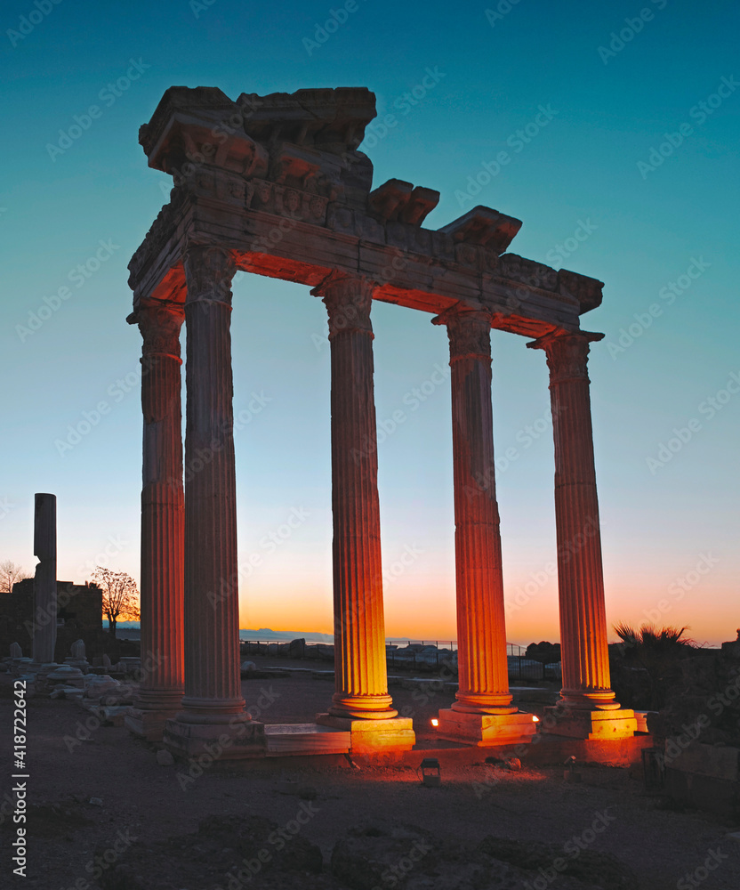 Fototapeta premium temple of apollo
