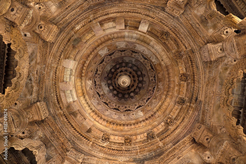 temple dome carving 