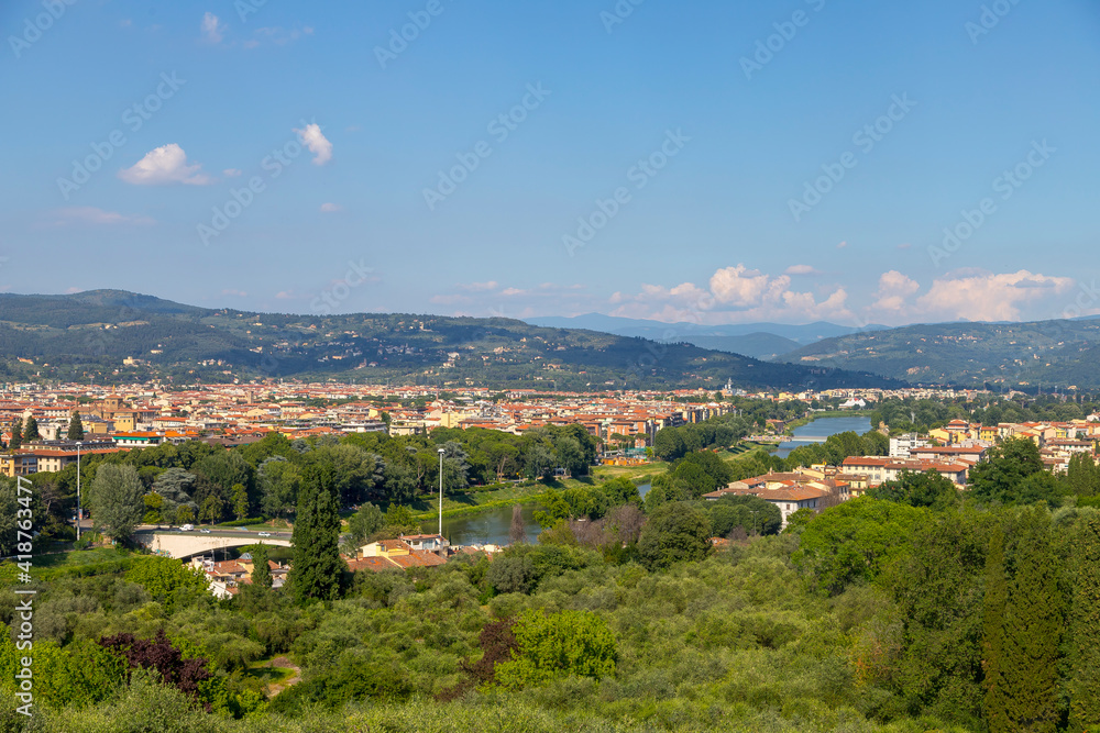 Fototapeta premium View of the beautiful Florence city in daytime at Italy.