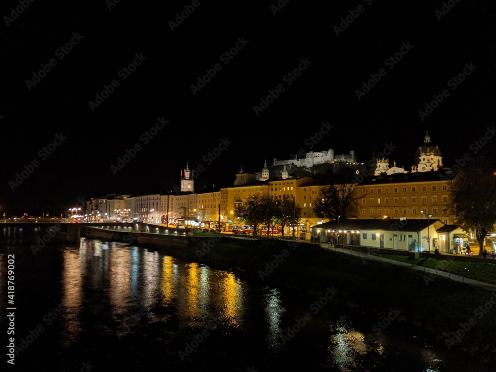 Salzburg in der Nacht
