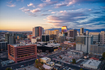 Keuken achterwand Las Vegas Luchtfoto downtown Vegas in schemer  © Jacob