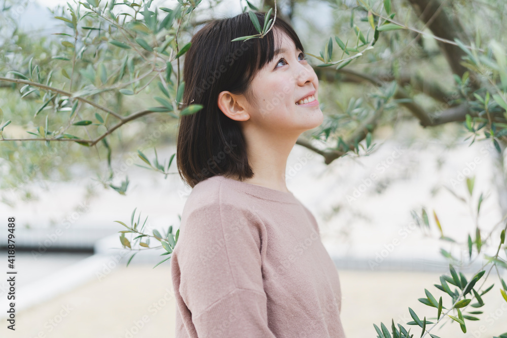 公園の女性