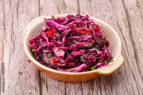 Pickled red cabbage with herbs