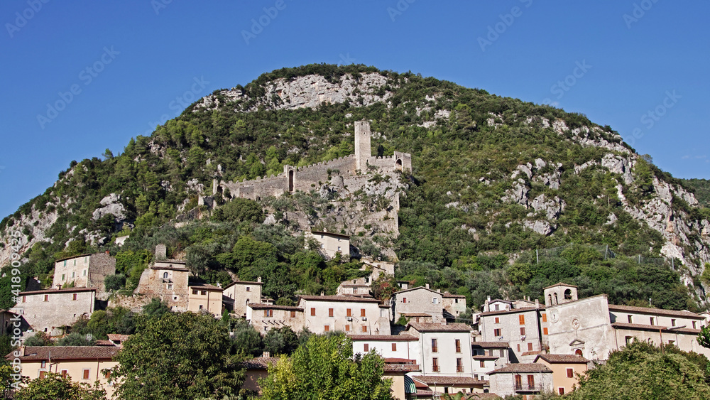 Ferentillo, Precetto and the ruins of  its fortress