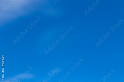 Fototapeta Naklejka Na Ścianę i Meble -  clear blue sky with very small soft clouds