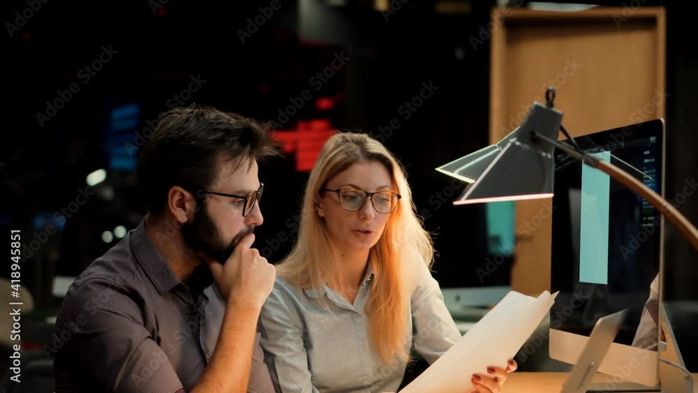 Motivated Analyst Teamwork Chatting On Business Plan.Customer Conversation Communicate With Employee. Woman Laptop Management Outsourcing Data In Office.Financial Director Analyst Reading Statistic. Motivated Analyst Teamwork Chatting On Business Plan.Customer Conversation Communicate With Employee. Woman Laptop Management Outsourcing Data In Office.Financial Director Analyst Reading Statistic.
