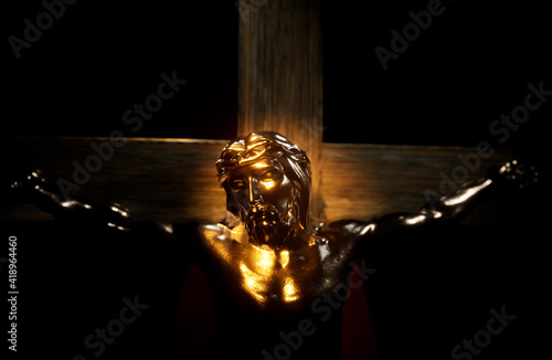 Wallpaper Mural Crucifix with Jesus, Holy Week Torontodigital.ca